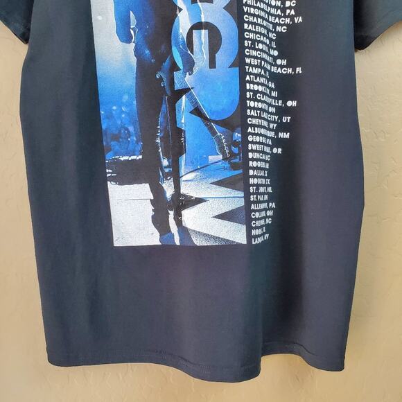 Tim McGraw Tour 2014 Graphic Concert Tee - Picture 10 of 14